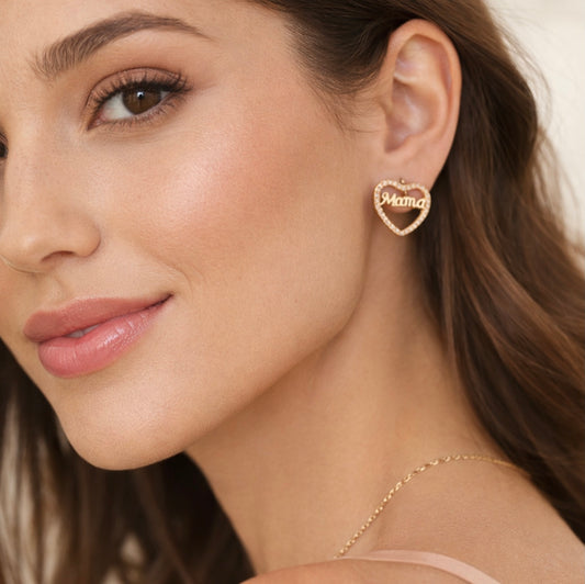 Golden Bond Goldohrringe mit Mama-Gravur – zeitloses Geschenk für die Mutter