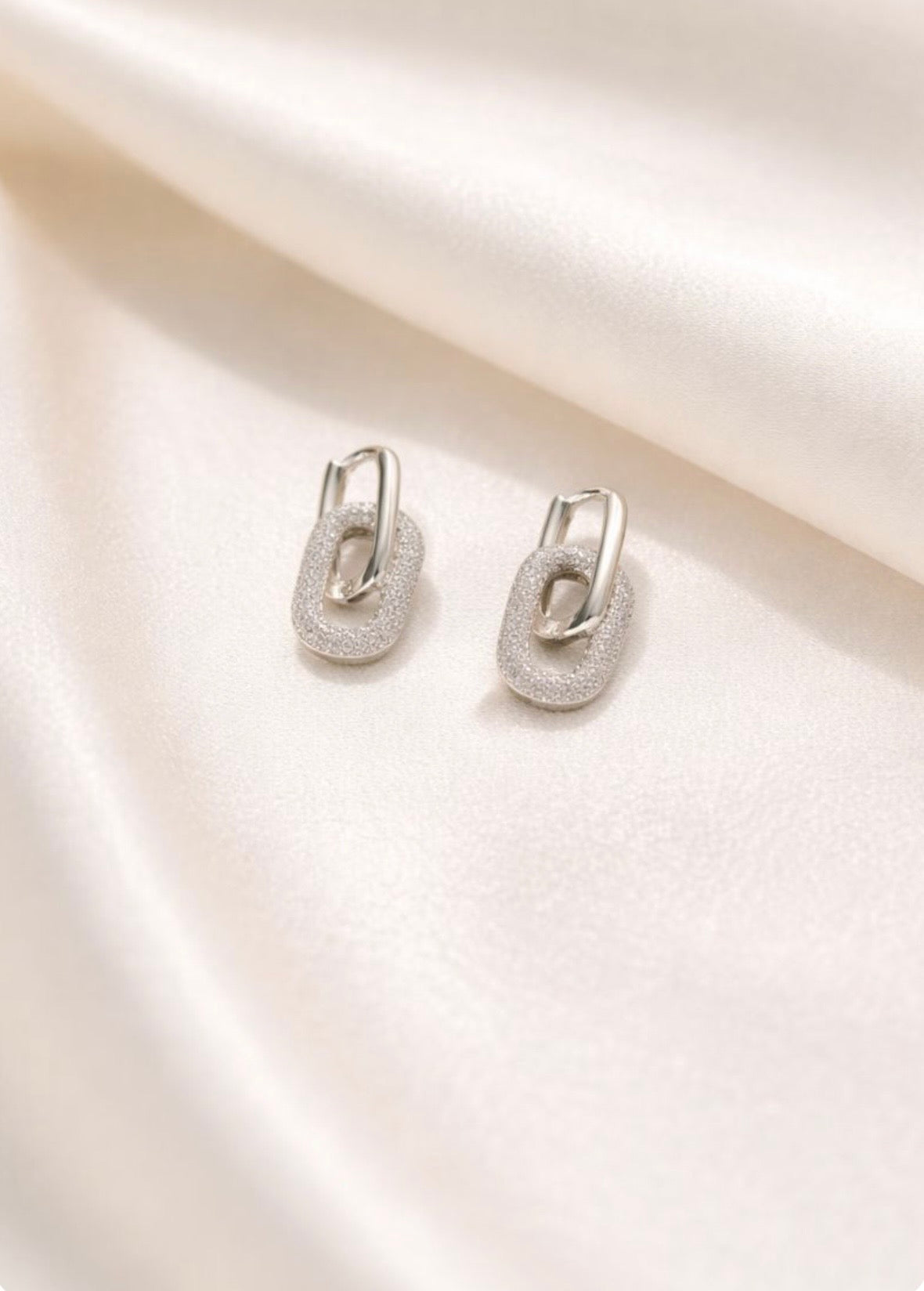 Lumiere Ohrringe von Amel Silver Style – schlichte raffinierte Formensprache aus Sterling-Silber