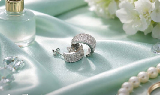 Starlight Earrings Silberohrringe – zeitloser Glanz mit klassischem Design und modernem Flair