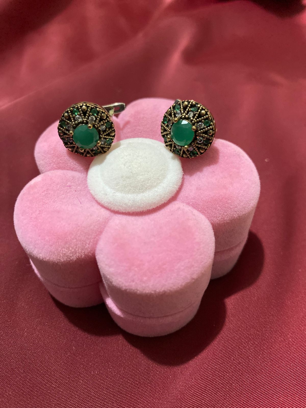 Vintage Green Elegance
